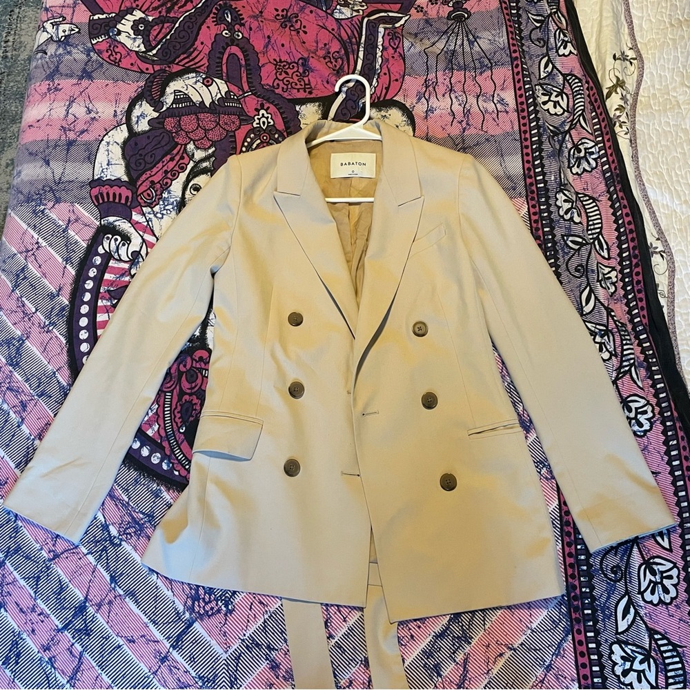 Babaton Women's Beige Double-Breasted Blazer